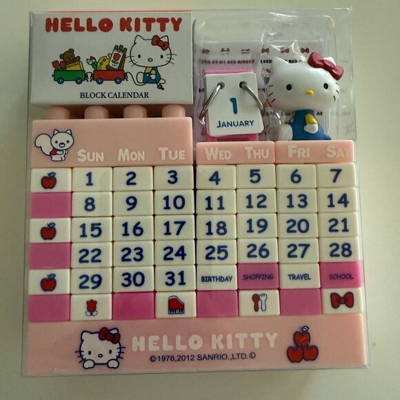 Sanrio Hello Kitty pink Perpetual Block Desk Calendar NEW - Picture 1 of 4